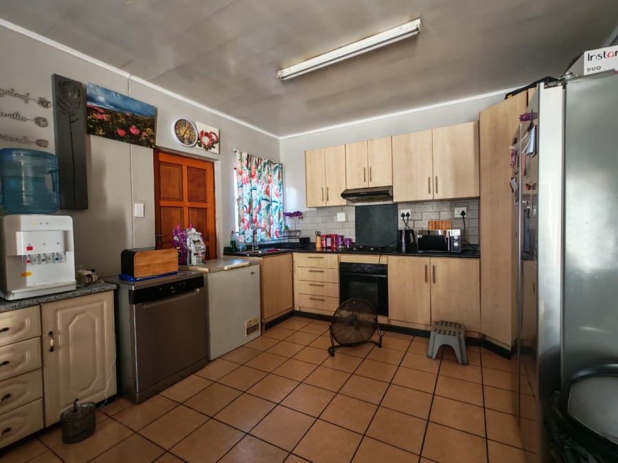 3 Bedroom Property for Sale in Waterval East North West